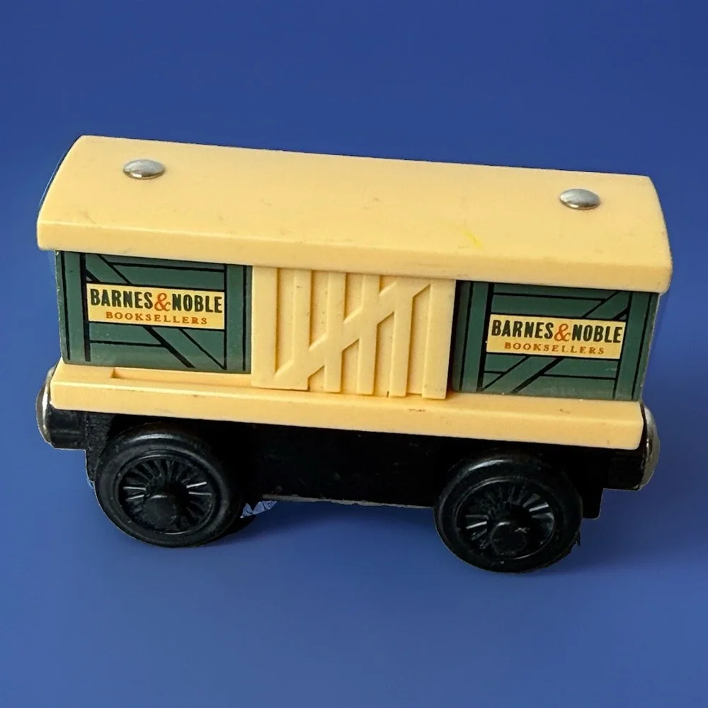 ⁠VTG Thomas & Friends Wooden Barnes & Noble Exclusive Box Car LC78140 EXCELLENT
